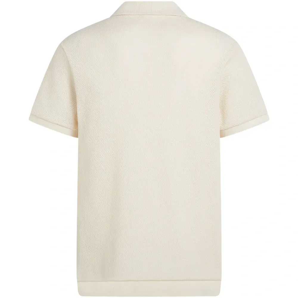 Футболка с логотипом