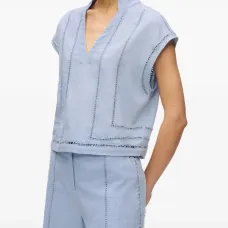 Блузка с вышивкой