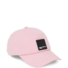 Кепка с логотипом