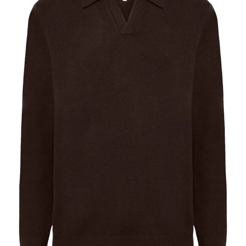 Свитер с V-образным вырезом