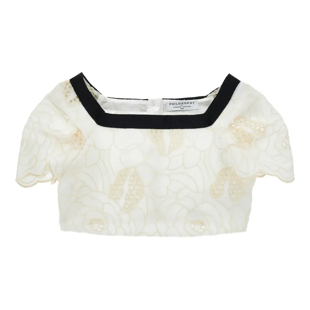 Кружевная блузка