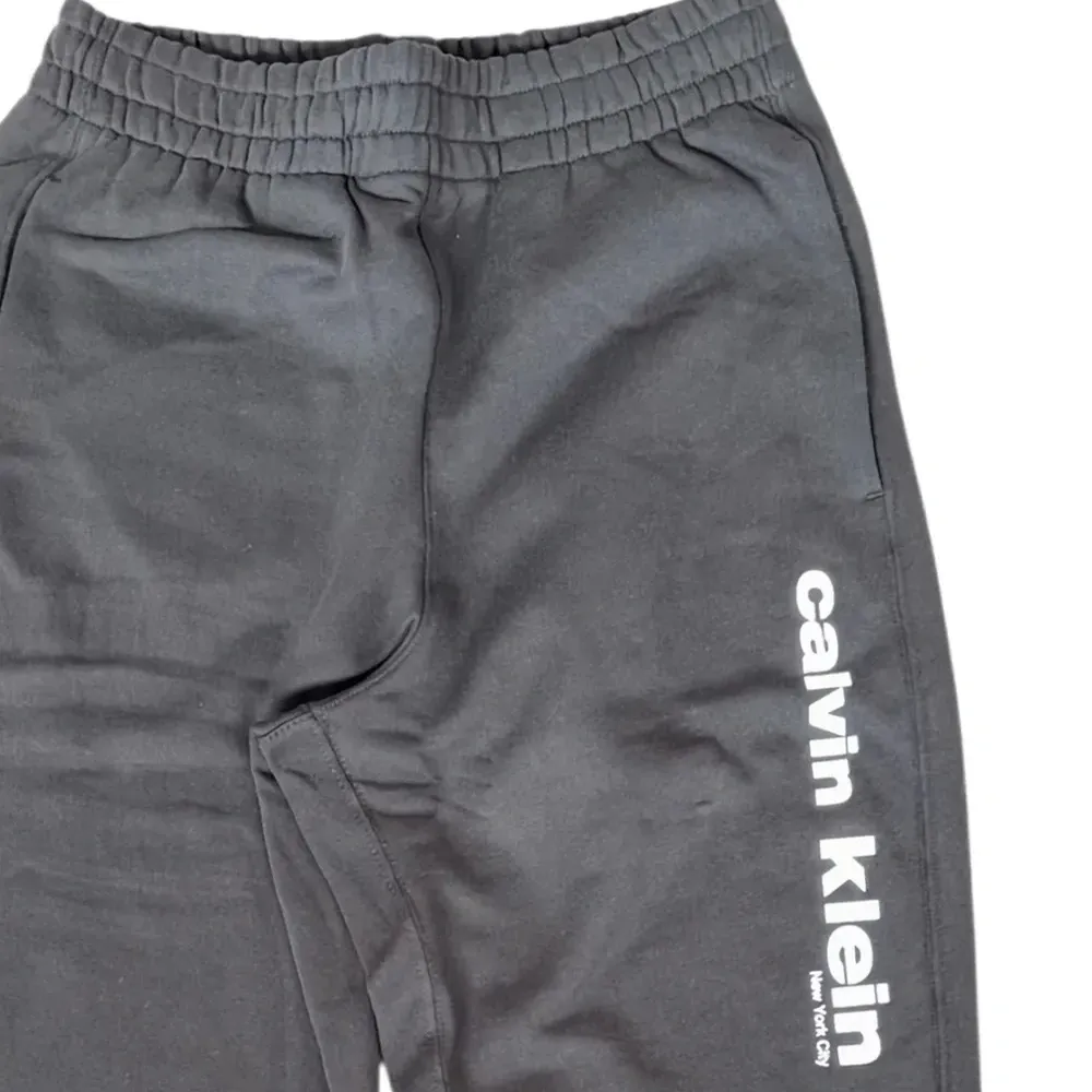 Брюки с принтом логотипа