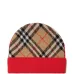 Шерстяная шапка в клетку