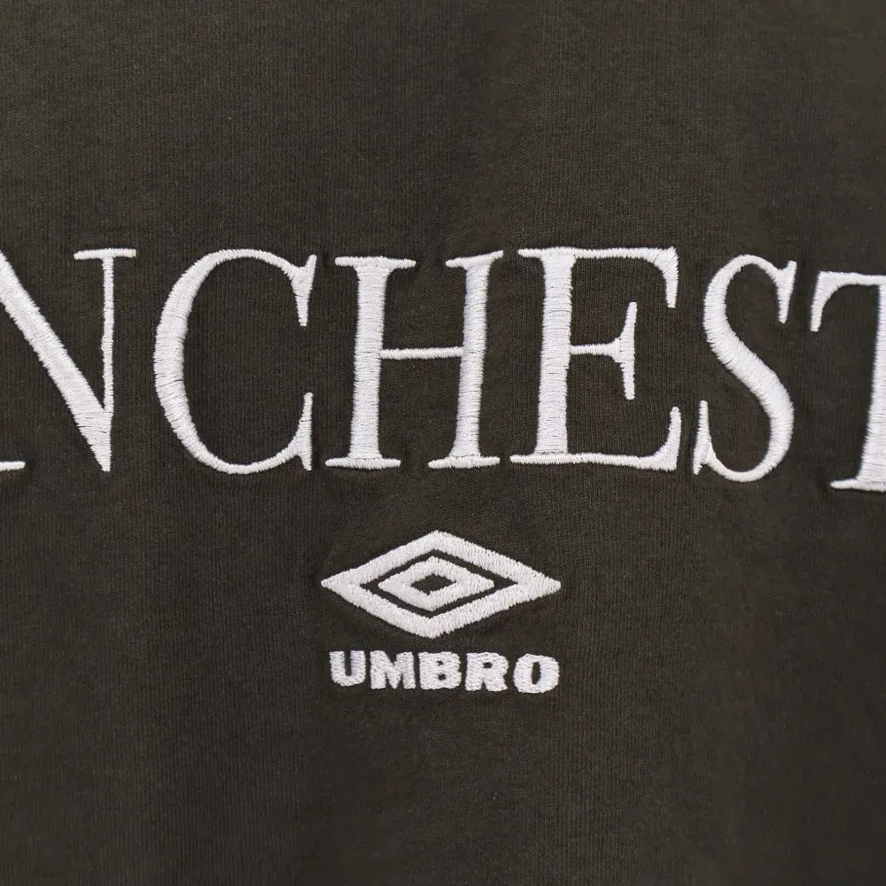 Футболка с логотипом Футболка с логотипом