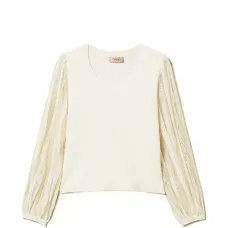 Блузка с кружевными рукавами