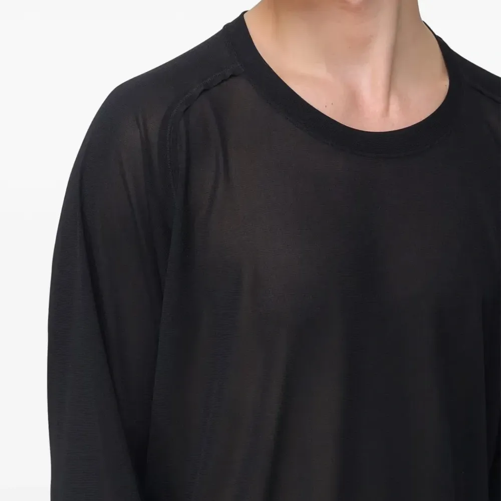 Футболка с длинными рукавами