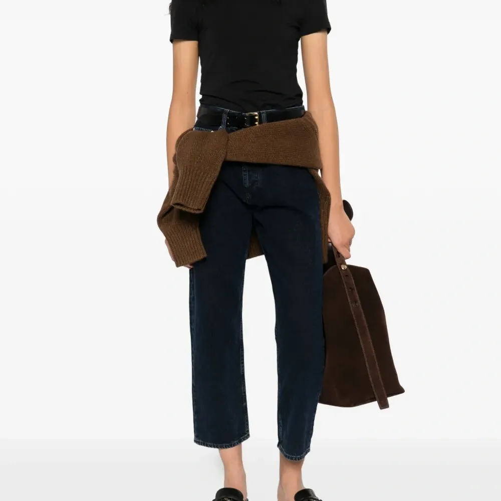 Джинсы Bella в стиле 90-х с пуговицами