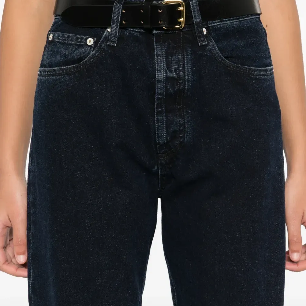 Джинсы Bella в стиле 90-х с пуговицами