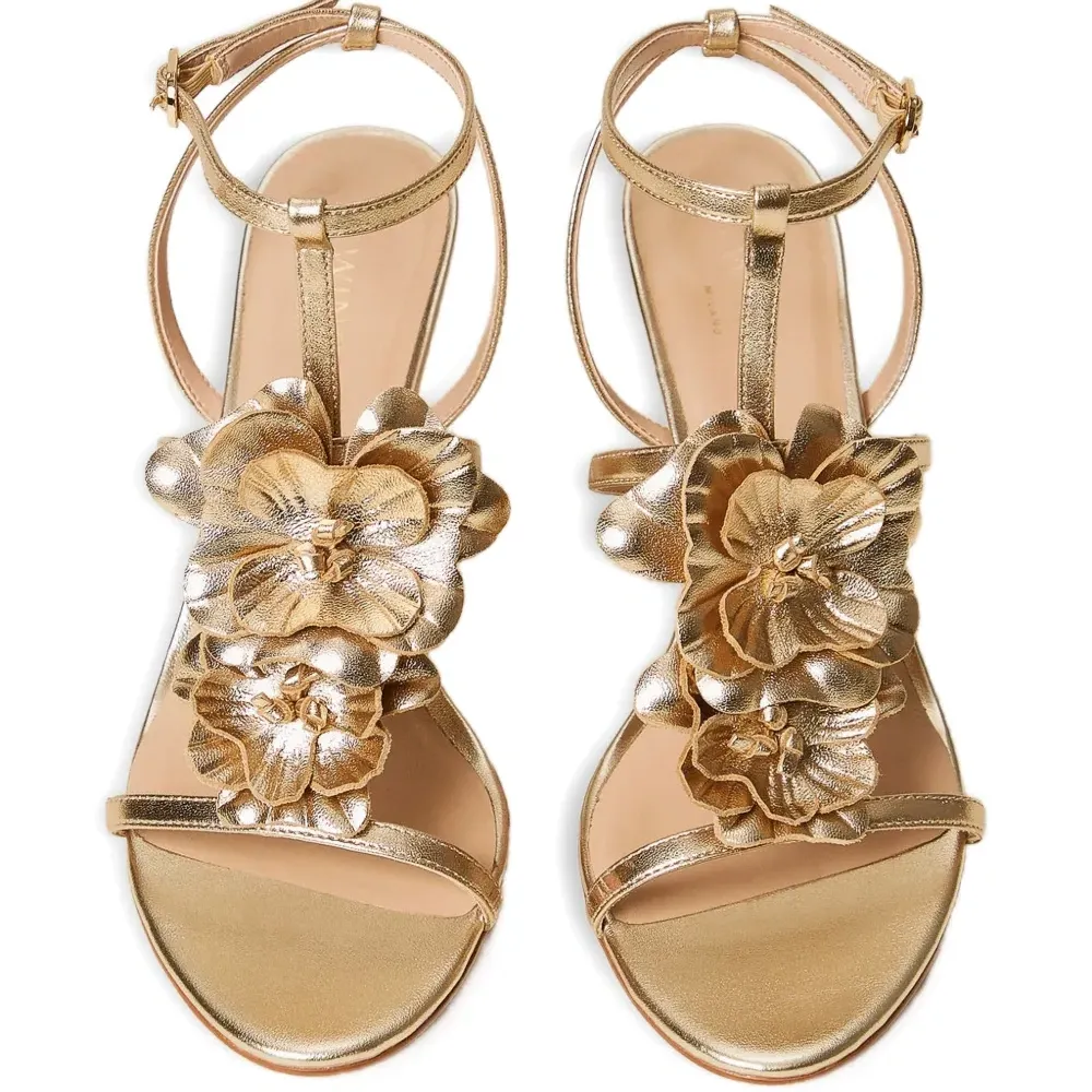 Босоножки с цветочной аппликацией Босоножки с цветочной аппликацией