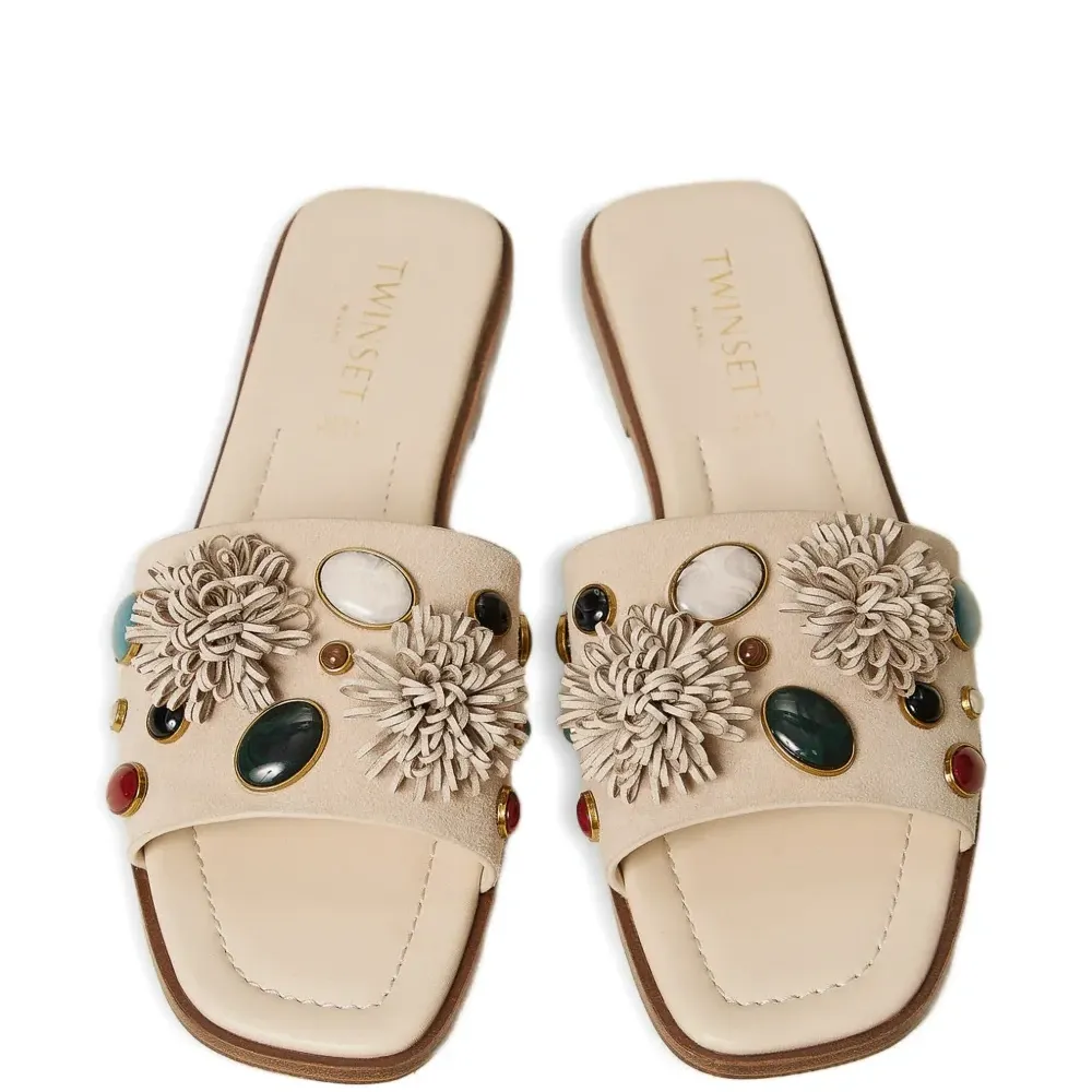 Босоножки с кристаллами