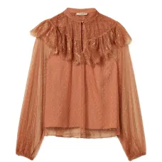 Блузка из тюля