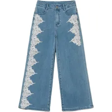 Джинсы с кружевной отделкой