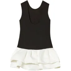 Платье без рукавов с оборками