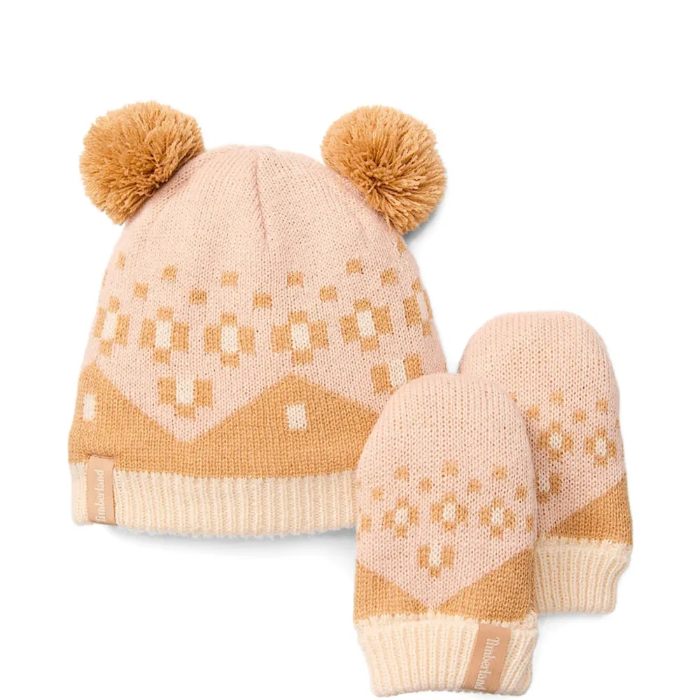 Набор шапок с помпонами и узором