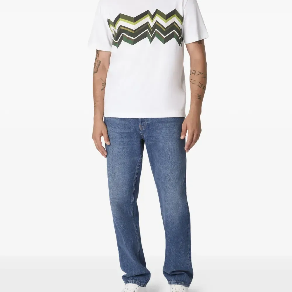 Футболка с зигзагообразным принтом