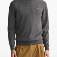 Свитер с круглым вырезом