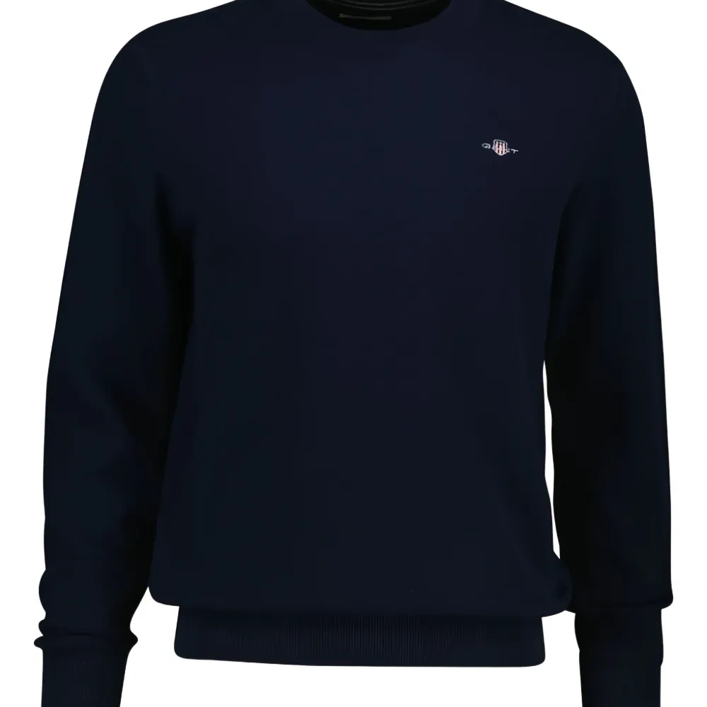 Свитер с круглым вырезом