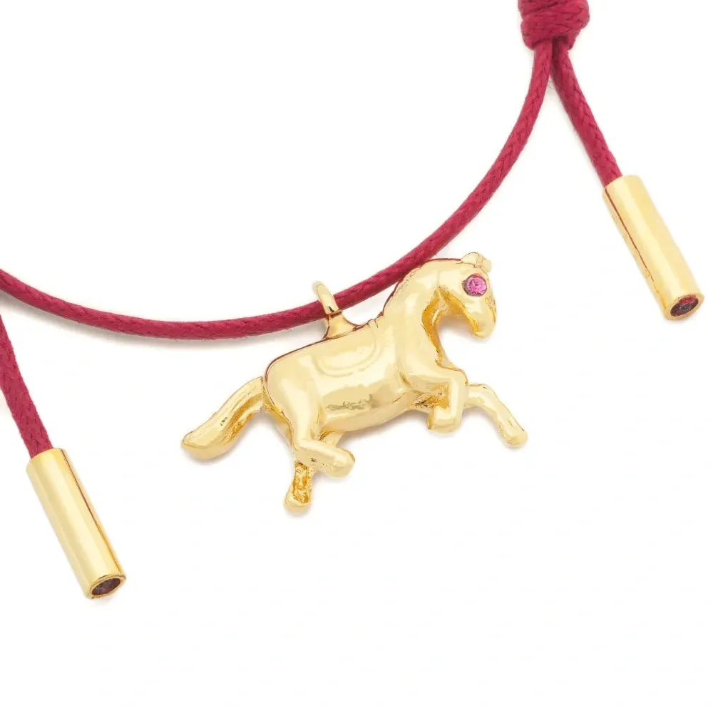 Браслет с подвеской в виде лошадки