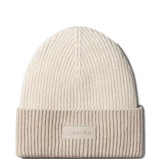 Шерстяная шапка с ребристой вязкой и нашивкой с логотипом