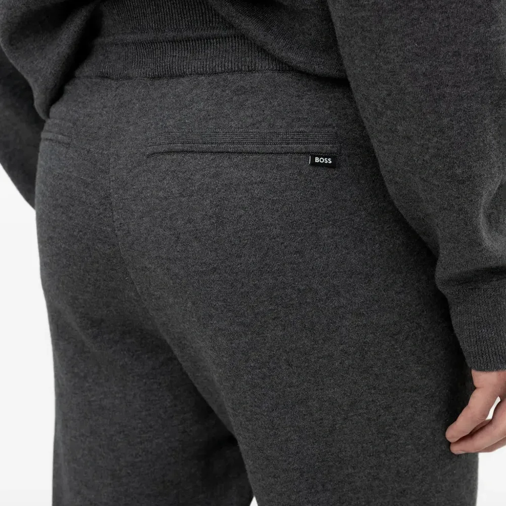 Спортивные брюки на завязках