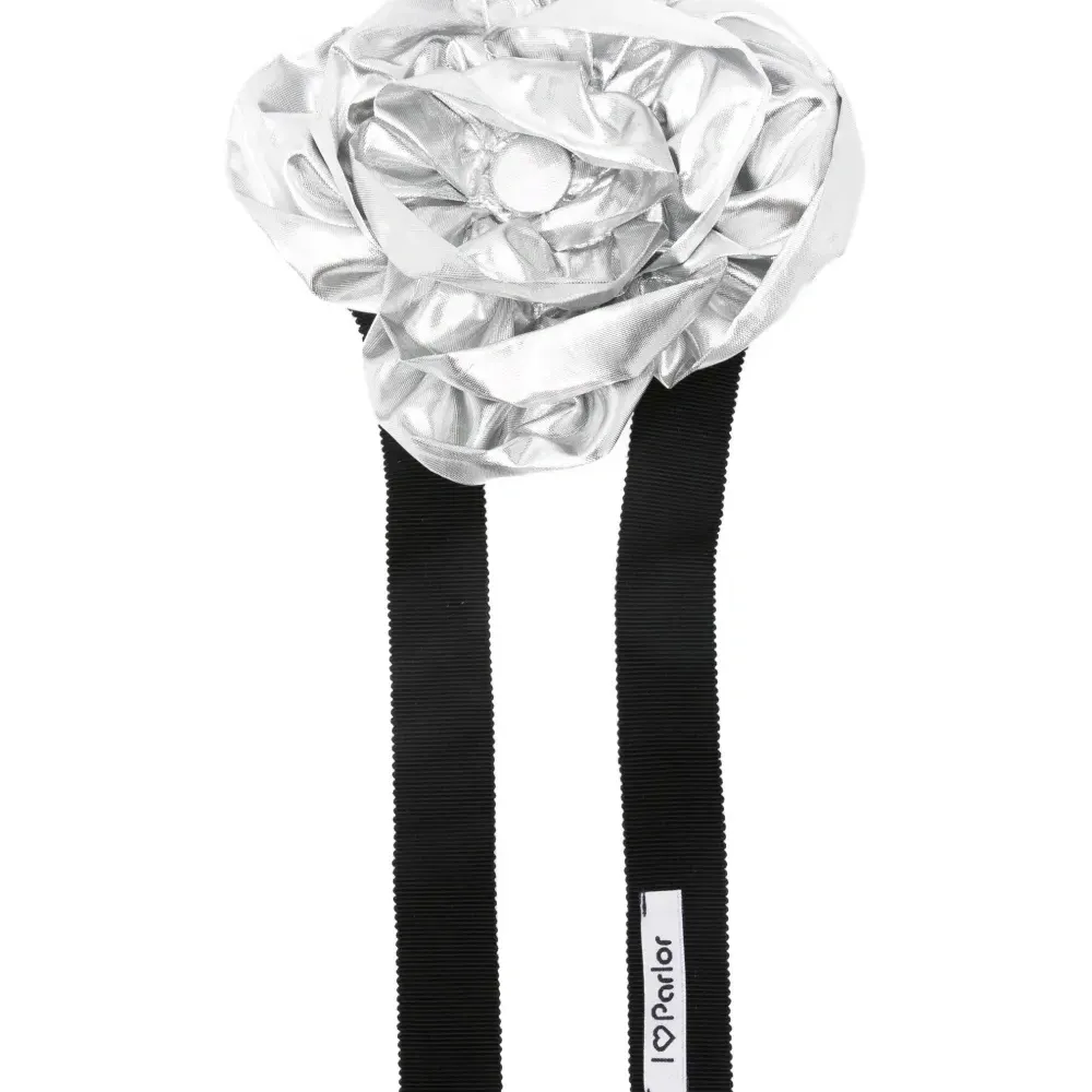 Чокер с цветочным декором