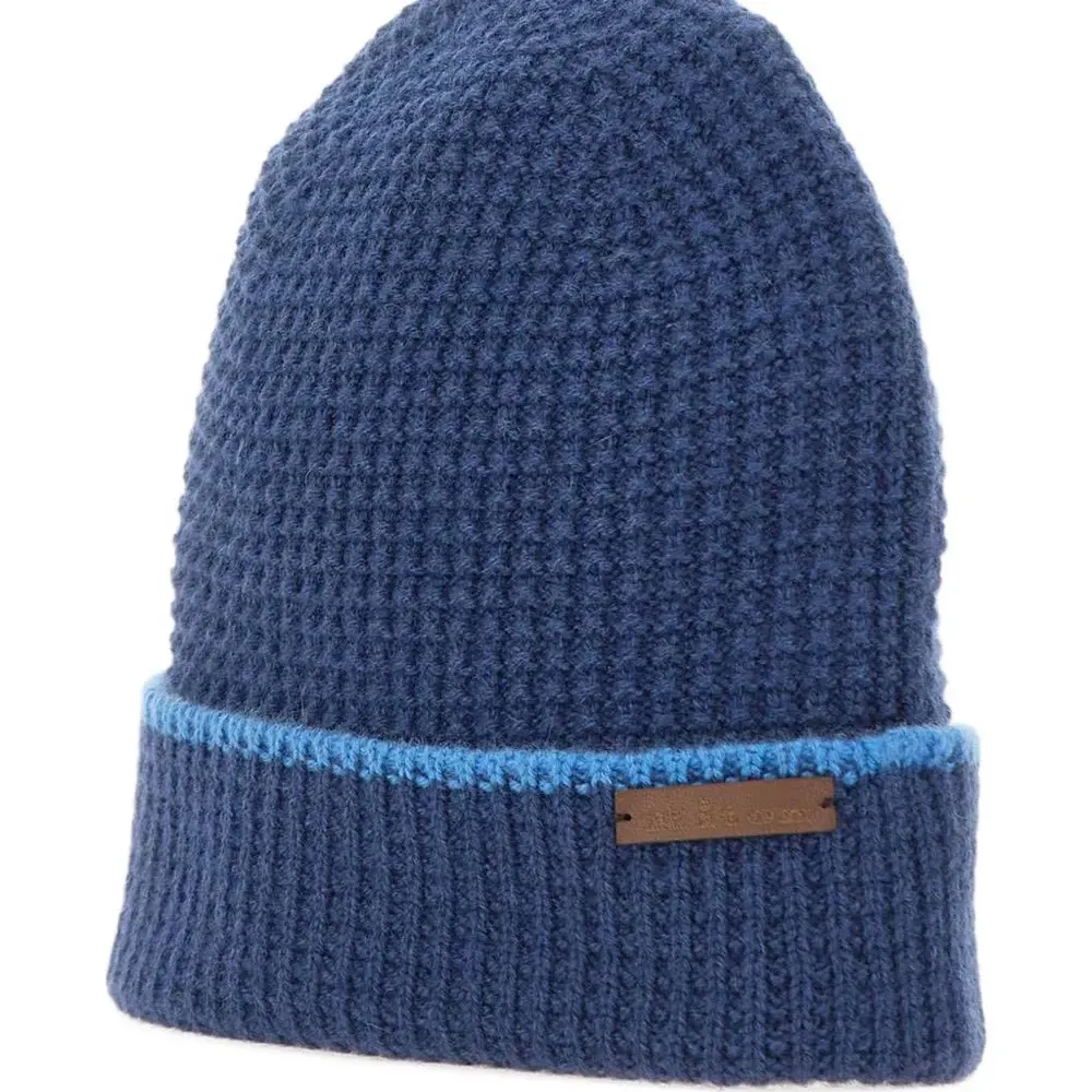 Шапка-бини с логотипом