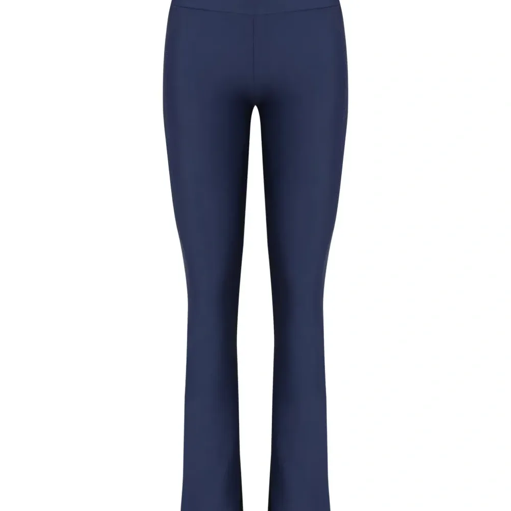 Спортивные легинсы Flare