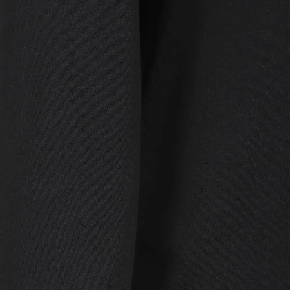 Футболка с длинными рукавами и круглым вырезом