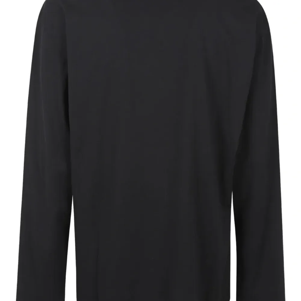 Футболка с длинными рукавами и круглым вырезом