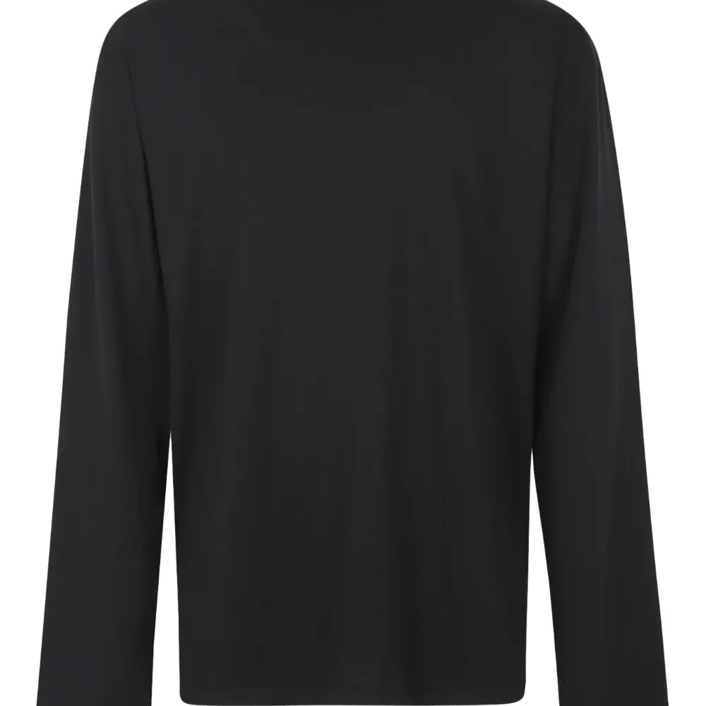 Футболка с длинными рукавами и круглым вырезом