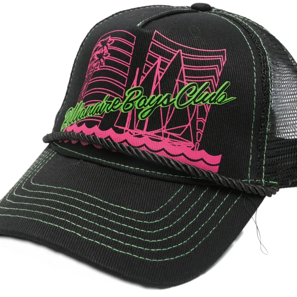 Бейсболка с графическим принтом