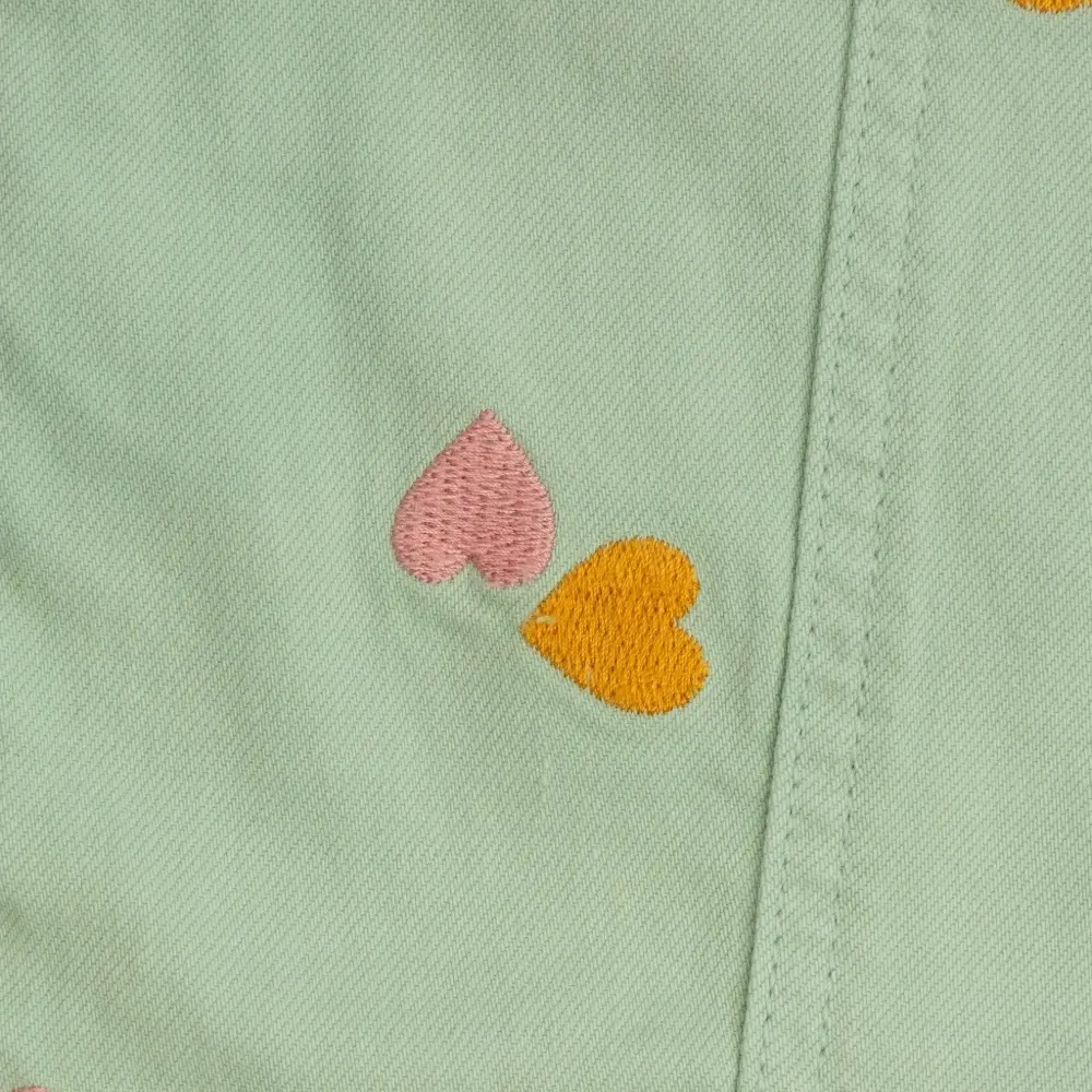 Брюки с сердечками