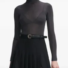 Топ с высоким воротом и длинными рукавами