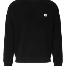 Свитер с нашивкой-логотипом