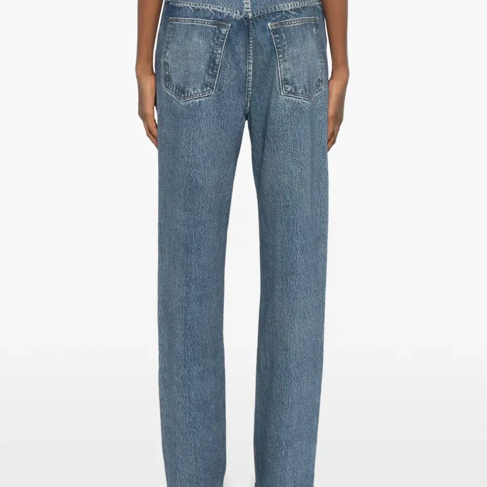 Брюки с пуговицами