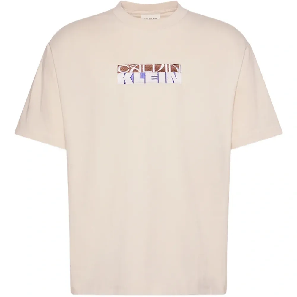 Футболка с логотипом