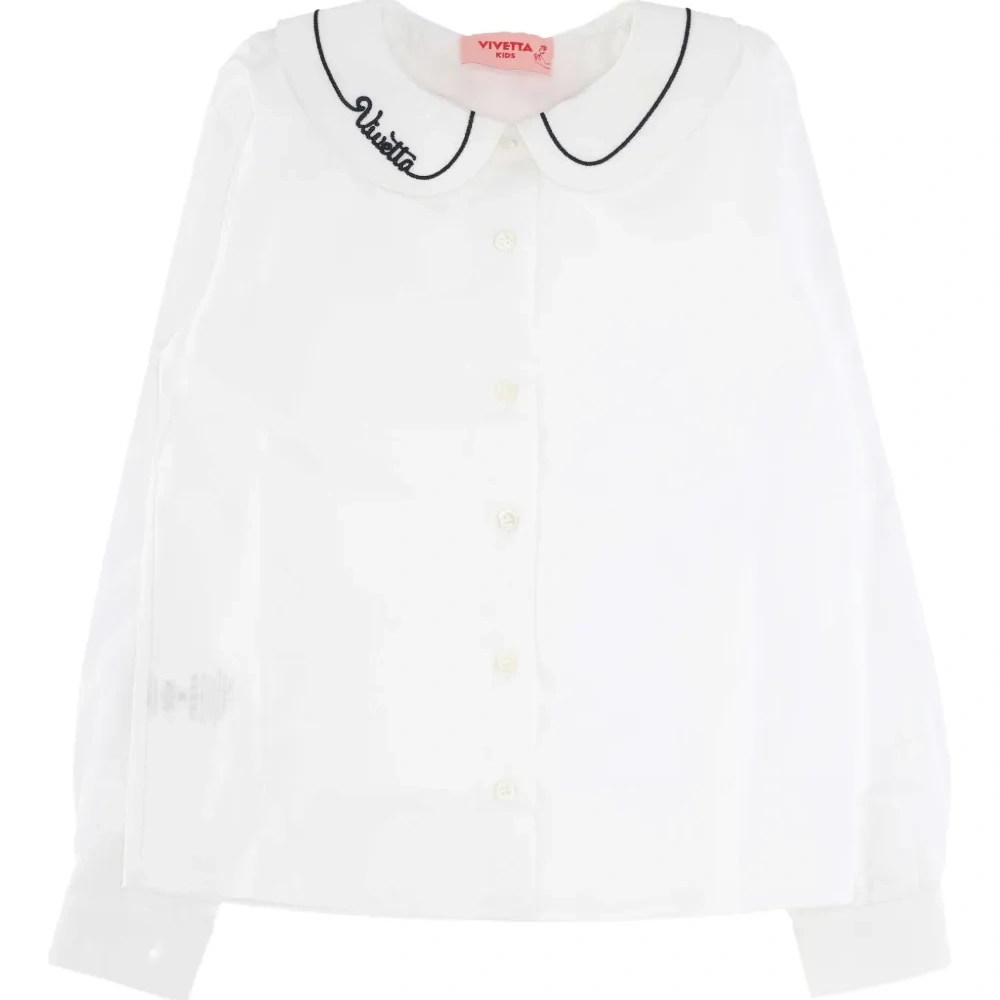 Рубашка с вышитым воротником