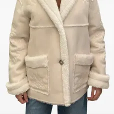 Вышитая куртка с фактурой под овчину