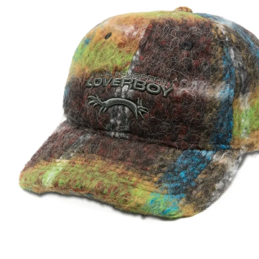 Бейсболка с логотипом