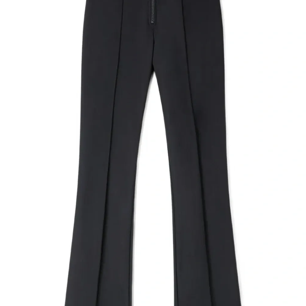 Прямые брюки на молнии