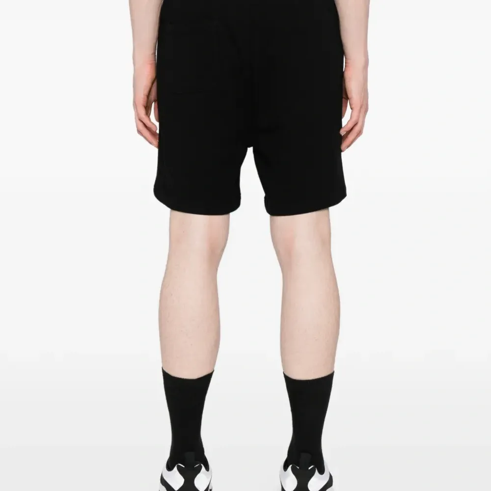 Спортивные шорты с вышивкой