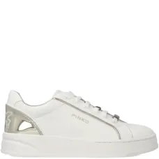 Кроссовки с логотипом