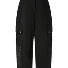 Укороченные брюки с накладными карманами