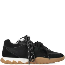 Кроссовки на шнуровке