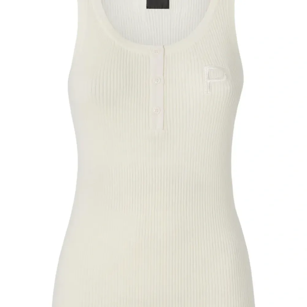 Майка в рубчик с пуговицами