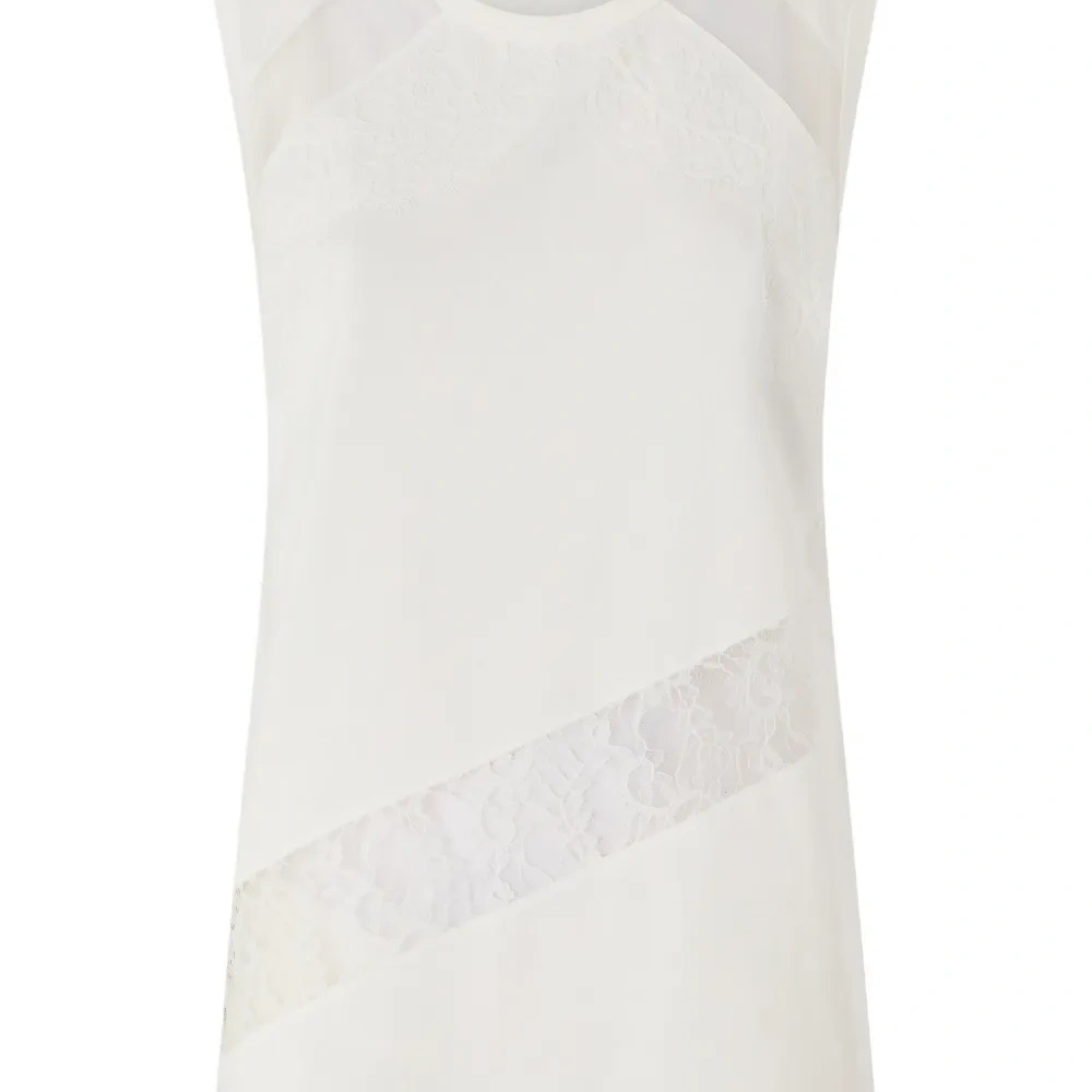 Топ с кружевными вставками