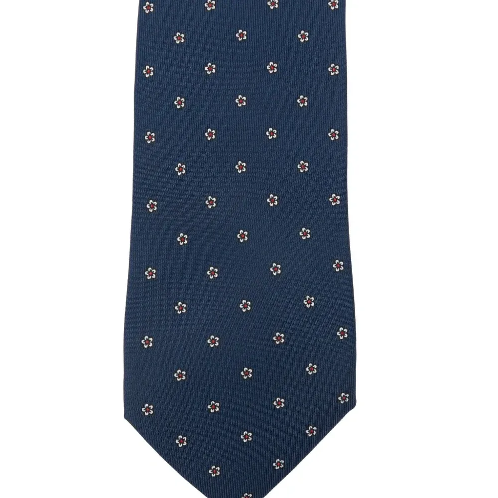 Галстук с цветочным узором