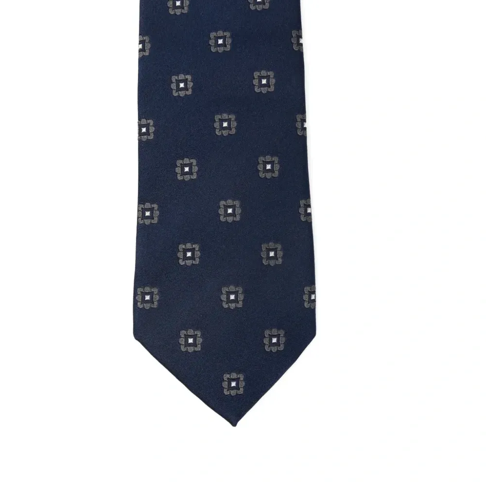 Шелковый галстук с узором