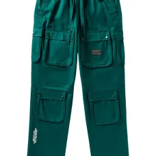 Брюки с накладными карманами