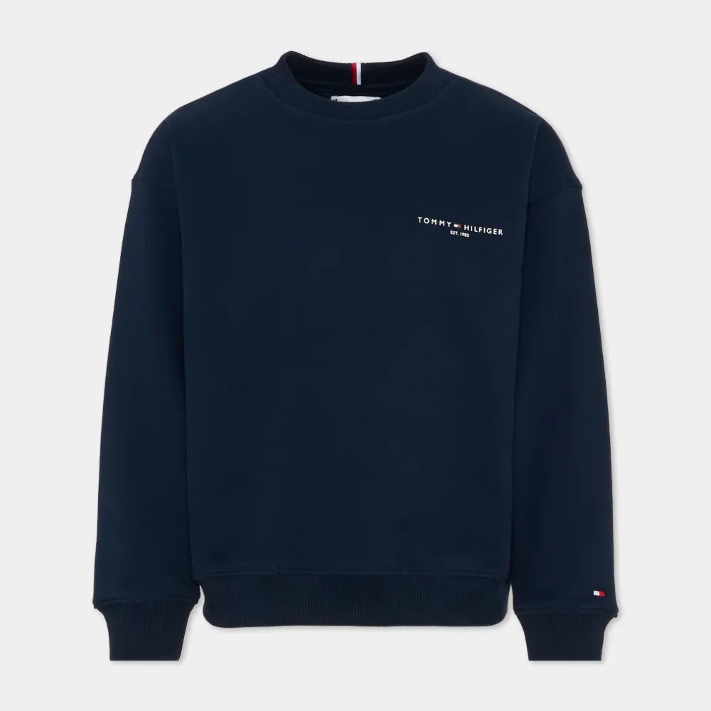 Свитшот с вышитым логотипом и круглым вырезом